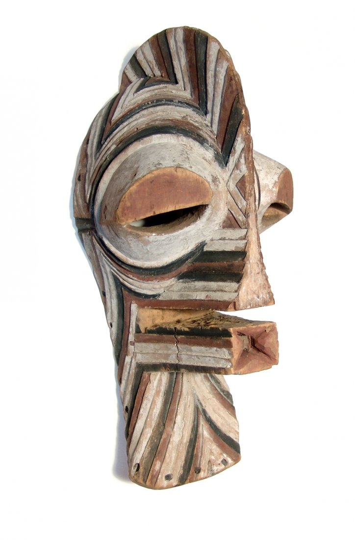 A large Songe Kifwebe mask (1 of 4)