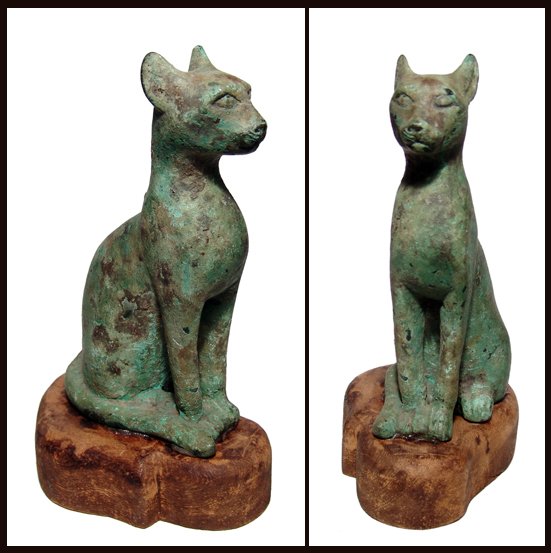 Large "Grand Tour" bronze seated cat: A large "Grand Tour" bronze seated cat, late 19th - early 20th Century. A very attractive example well styled after an ancient Egyptian original. Expertly made custom base that fits well with the piec