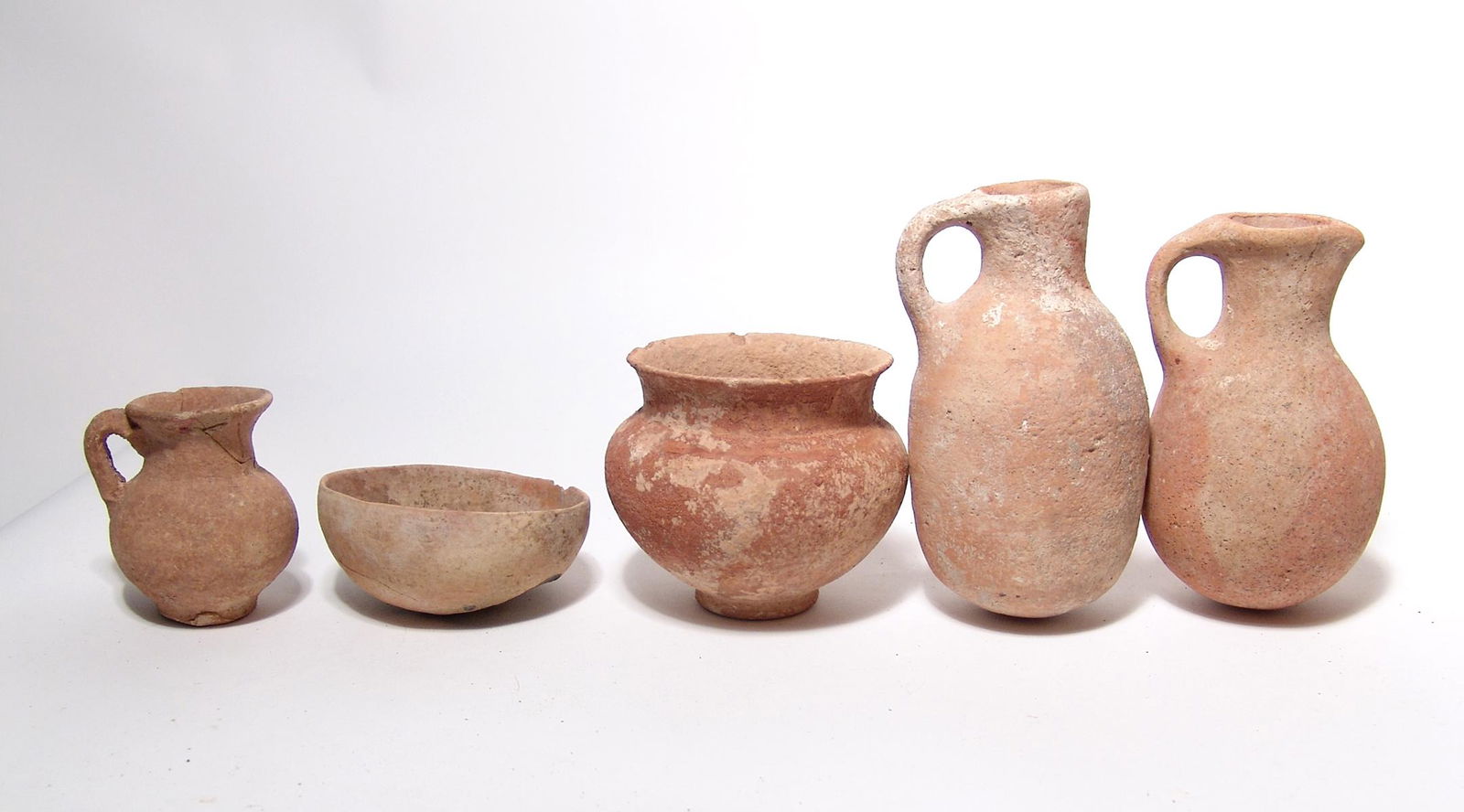 Group of 5 Holy Land pottery vessels of various types (1 of 4)