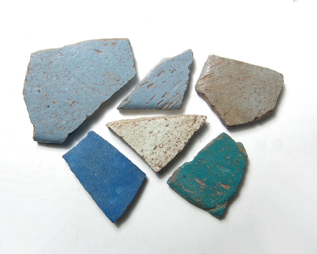 6 New Kingdom to Late Period Egyptian glass sherds (1 of 1)