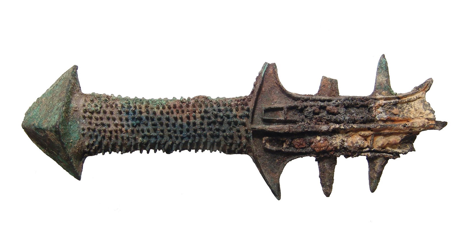 A beautiful Chinese bronze sword hilt (1 of 2)
