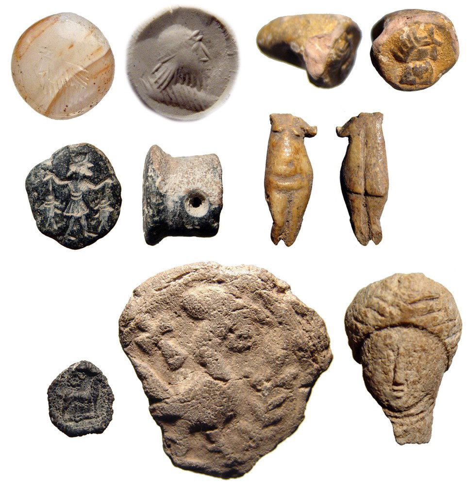 Group of seals, beads and other items, Near East: A mixed group of seals, beads and other items from the Near East. Lot includes an interesting Byzantine terracotta bread stamp w/ Rooster & cross, c. 5th - 6th Century AD, with a rooster standing to r