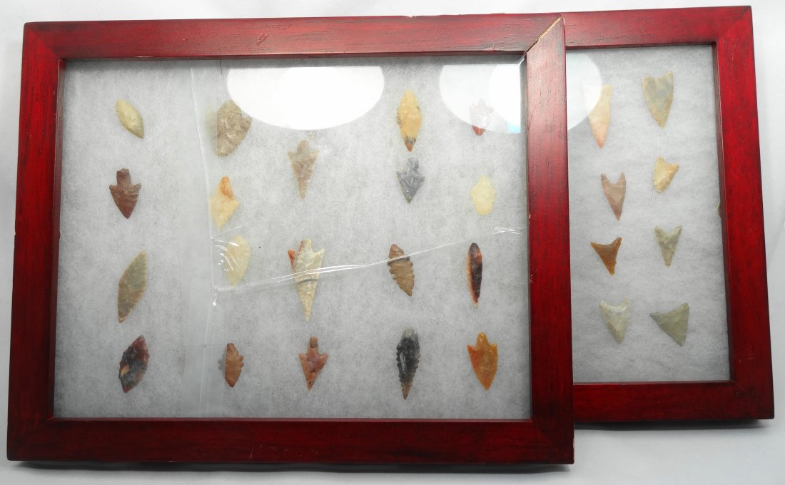 A group of 44 North African stone arrow points: A group of 44 North African stone arrow points, Western Sahara, Neolithic. Each is fashioned from a variety of flint, chert or quartz, some with beautiful form, the surfaces with desert varnish. Some 