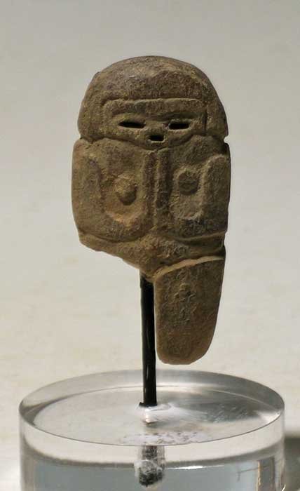 A fine Valdivia "Venus" figure from Ecuador: A fine Valdivia "Venus" figure from Ecuador, c. 3000 - 1200 BC. This beautifully detailed example is 1-3/4 in high and had one leg removed as part of a healing ritual in antiquity. Good mineral deposi