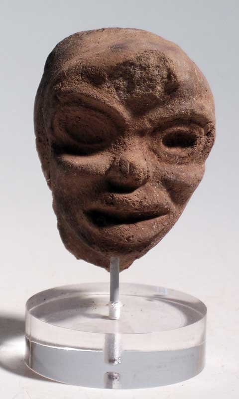 An unusual Teotihuacan head from Mexico (1 of 3)
