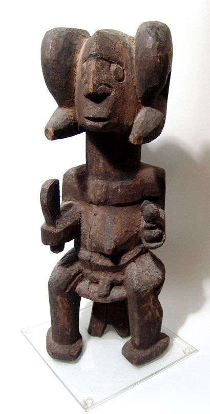 A nice Ikenga figure from Nigeria (1 of 6)