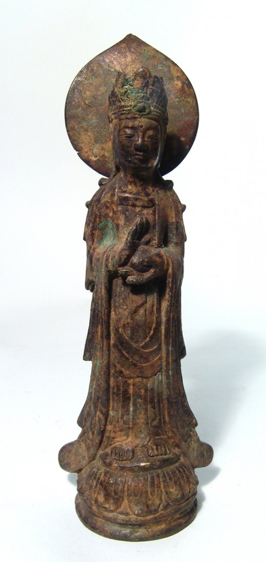 Large and attractive gilded bronze figure of Buddha (1 of 5)