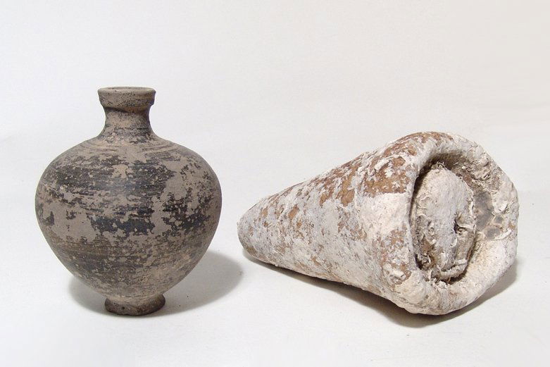Phoenician black-ware vessel and Greek Amphora stopper (1 of 4)