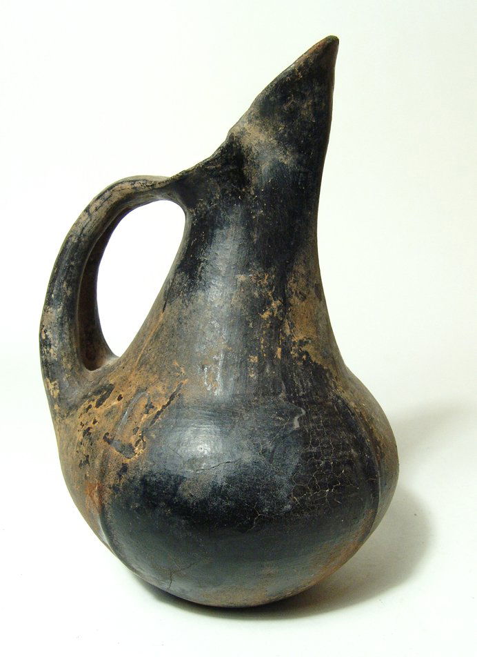 An Etruscan Bucherro olpe (1 of 4)