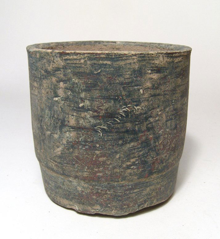 A heavy Bactrian bronze mortar or jar (1 of 4)