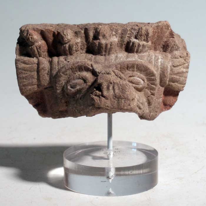 A rare Teotihuacan head fragment from Mexico (1 of 3)
