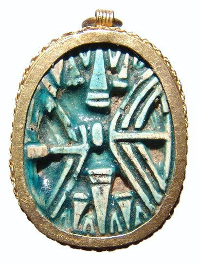 Large Egyptian scarab set into a gold pendant (1 of 4)