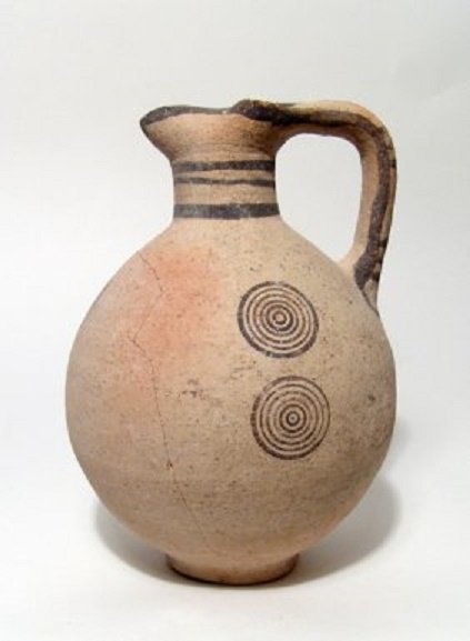 An attractive white-painted Cypriot juglet (1 of 3)