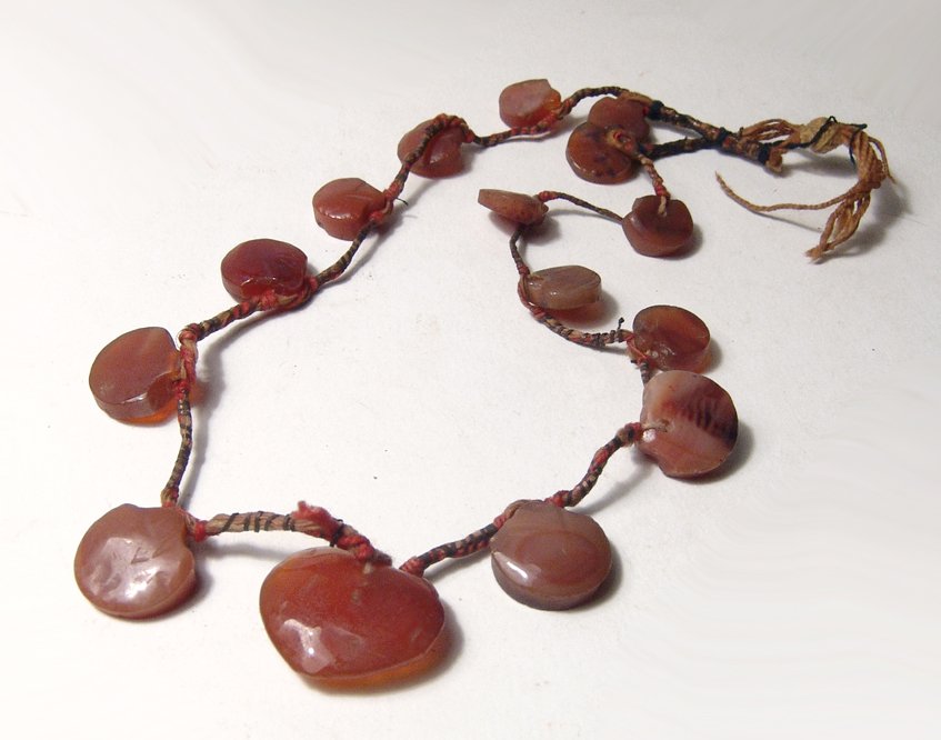 Necklace comprised of Egyptian carnelian fruit-shaped (1 of 2)