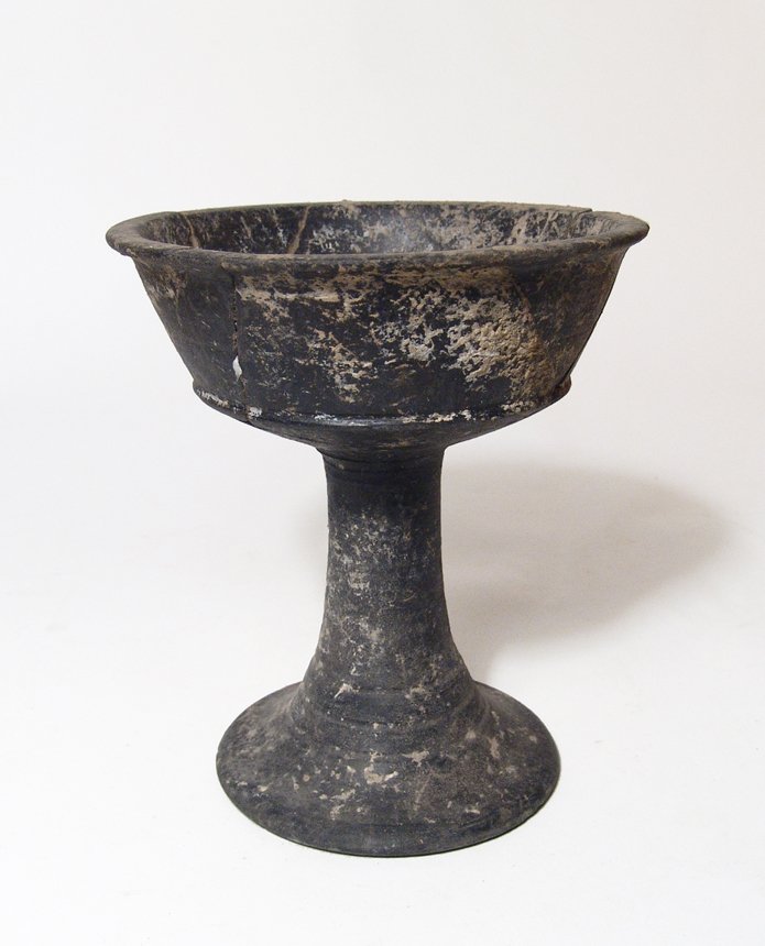 An Etruscan Bucchero chalice (1 of 4)