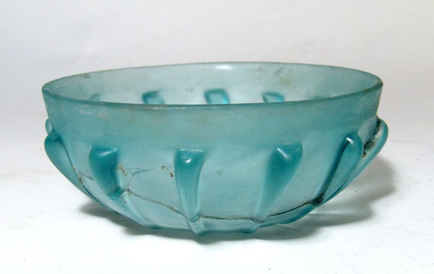 A choice ribbed bowl, Eastern Mediterranean (1 of 5)