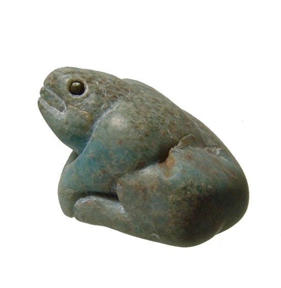 A Toltec carved blue calcite frog pendant, Mexico (1 of 5)