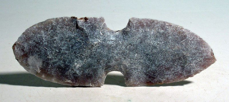 A superb Maya double-pointed blade from Guatemala (1 of 1)