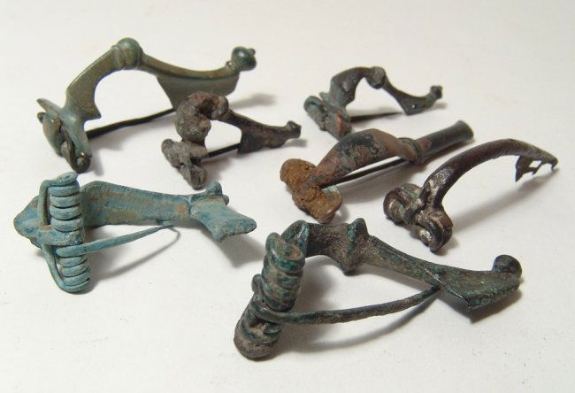 A group of 7 Roman bronze fibulae (1 of 3)
