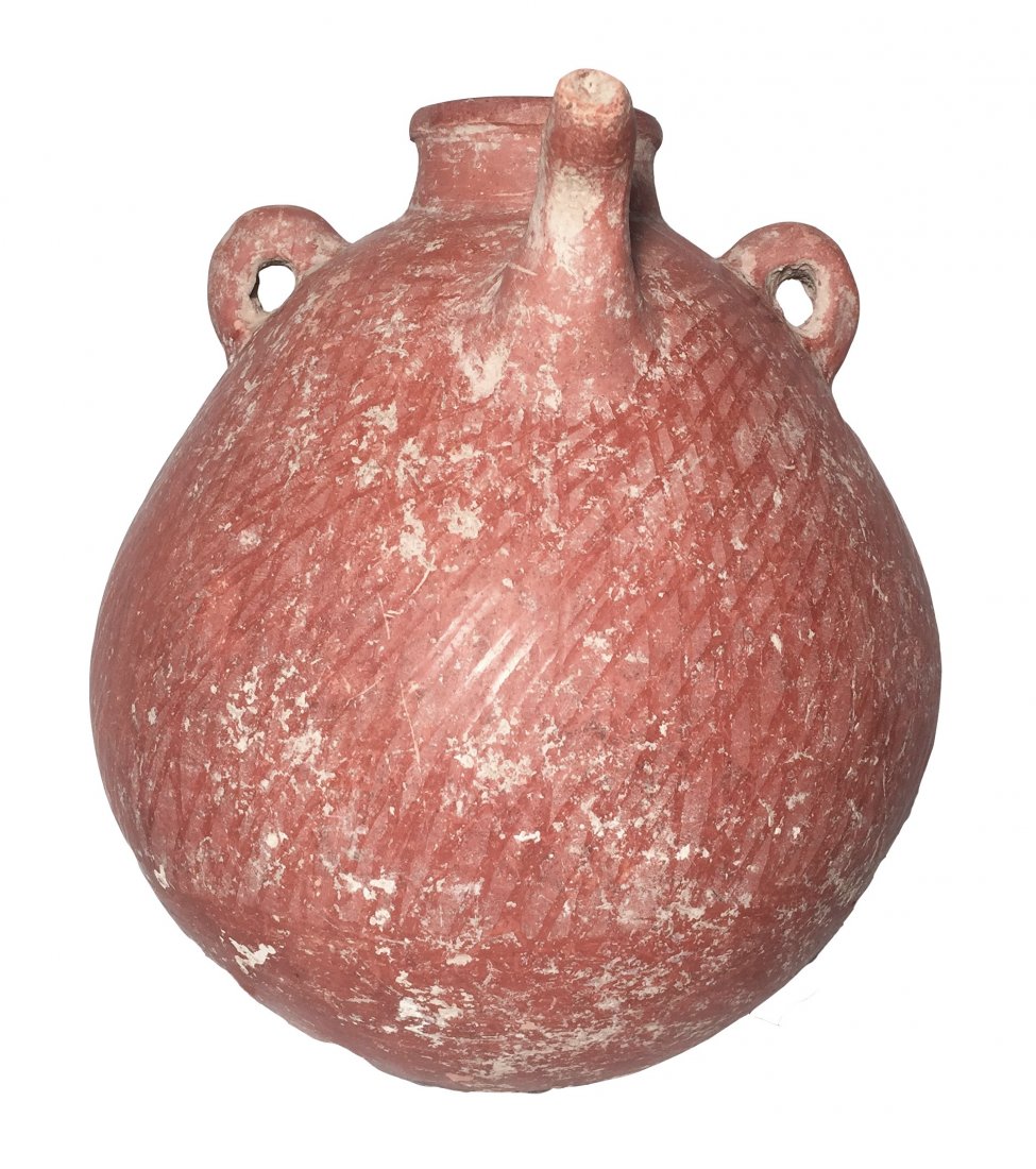 A large Early Bronze Age spouted jug (1 of 1)