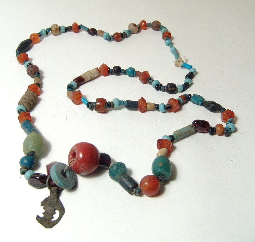 A strand of Roman glass beads (1 of 2)