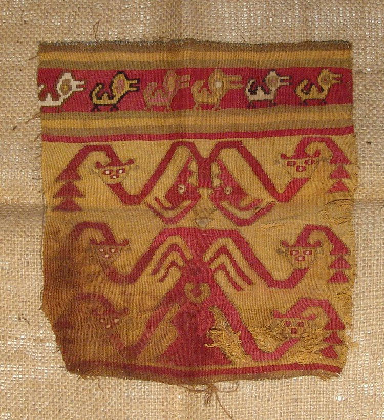 An attractive Pre-Columbian textile (1 of 2)