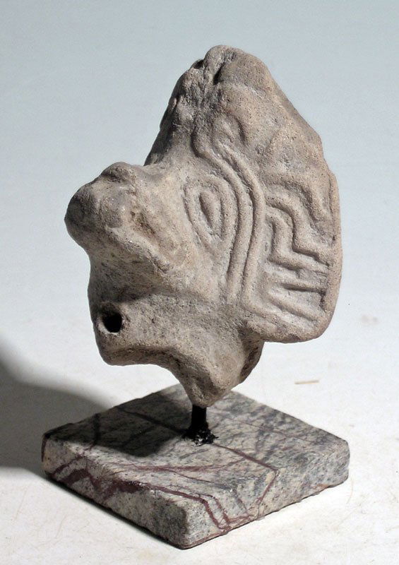Tumaco - LaTolita head fragment from Colombia (1 of 3)