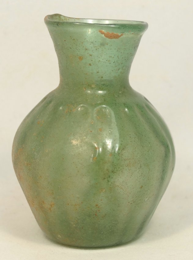 A Roman pale green glass vessel (1 of 2)