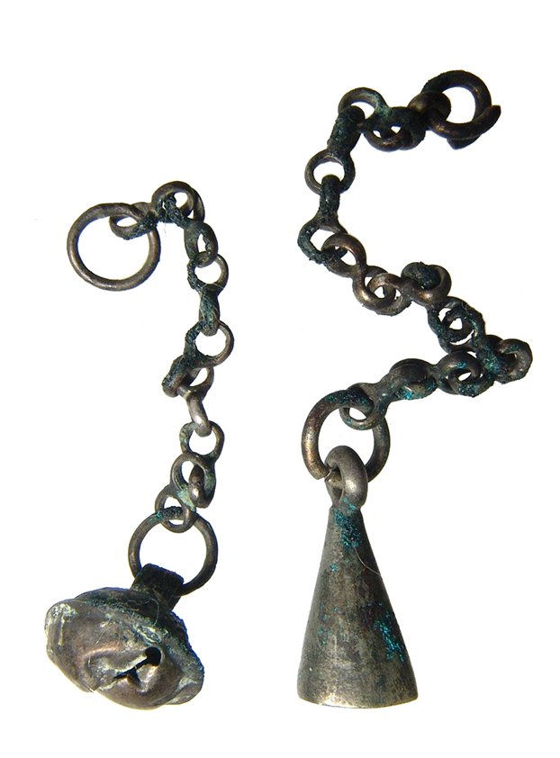 A pair Roman silver jewelry elements (1 of 2)