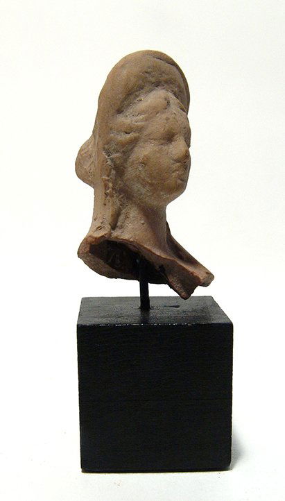 A lovely Greek terracotta bust of a woman (1 of 4)