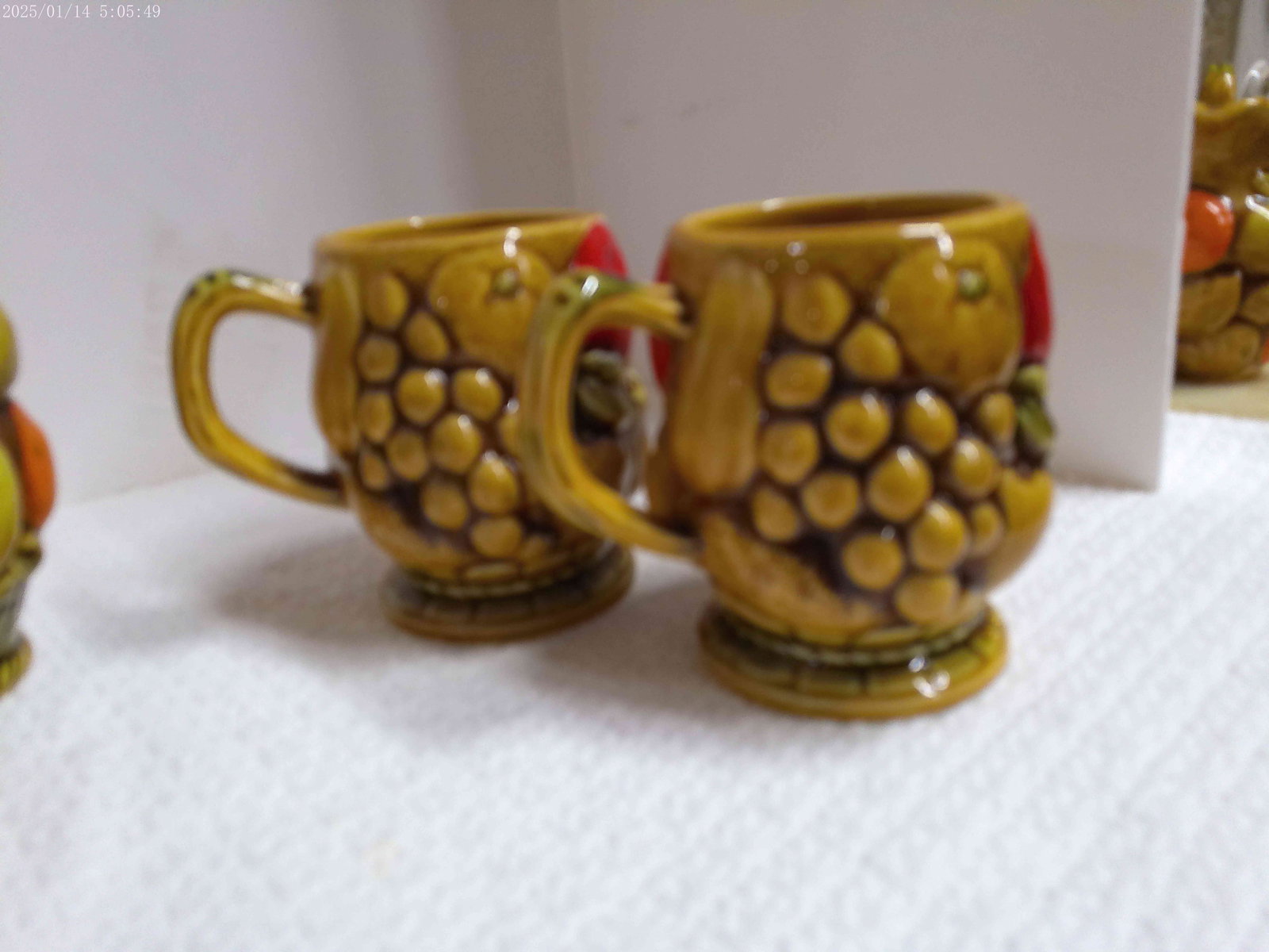 VINTAGE CUPS - 2