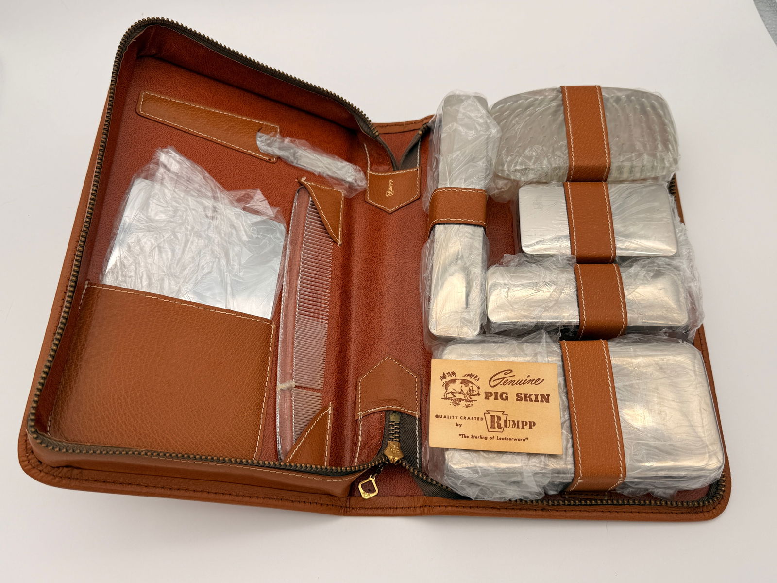Mid-Century Rumpf Pigskin Leather Travel Grooming Kit, Unused (1 of 7)