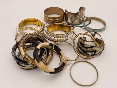 Lot of 20 Vintage Bangle Bracelets