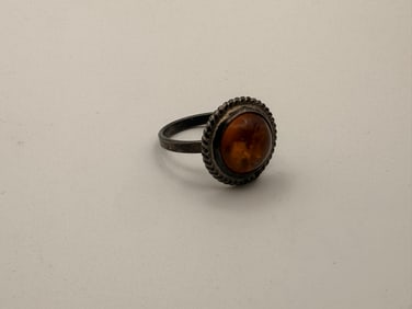 Vintage Sterling Silver Amber Cabochon Ring, Size: 5.75