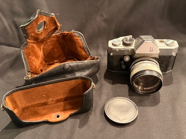 Petri SLR Camera w/ 55mm Lens & Case