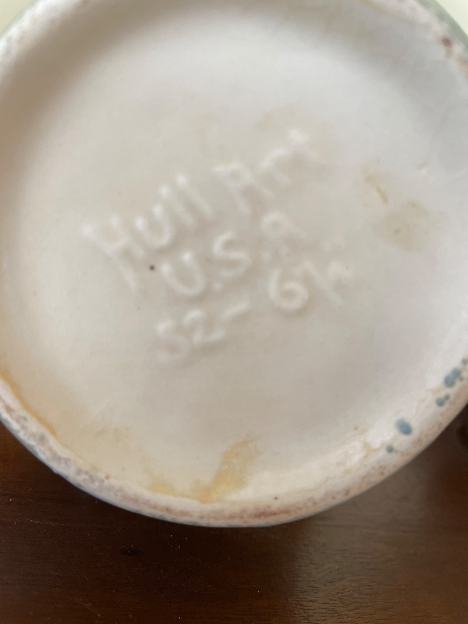 Hull Art USA S2-6 1/2" Two-Handled Pottery Vase - 7