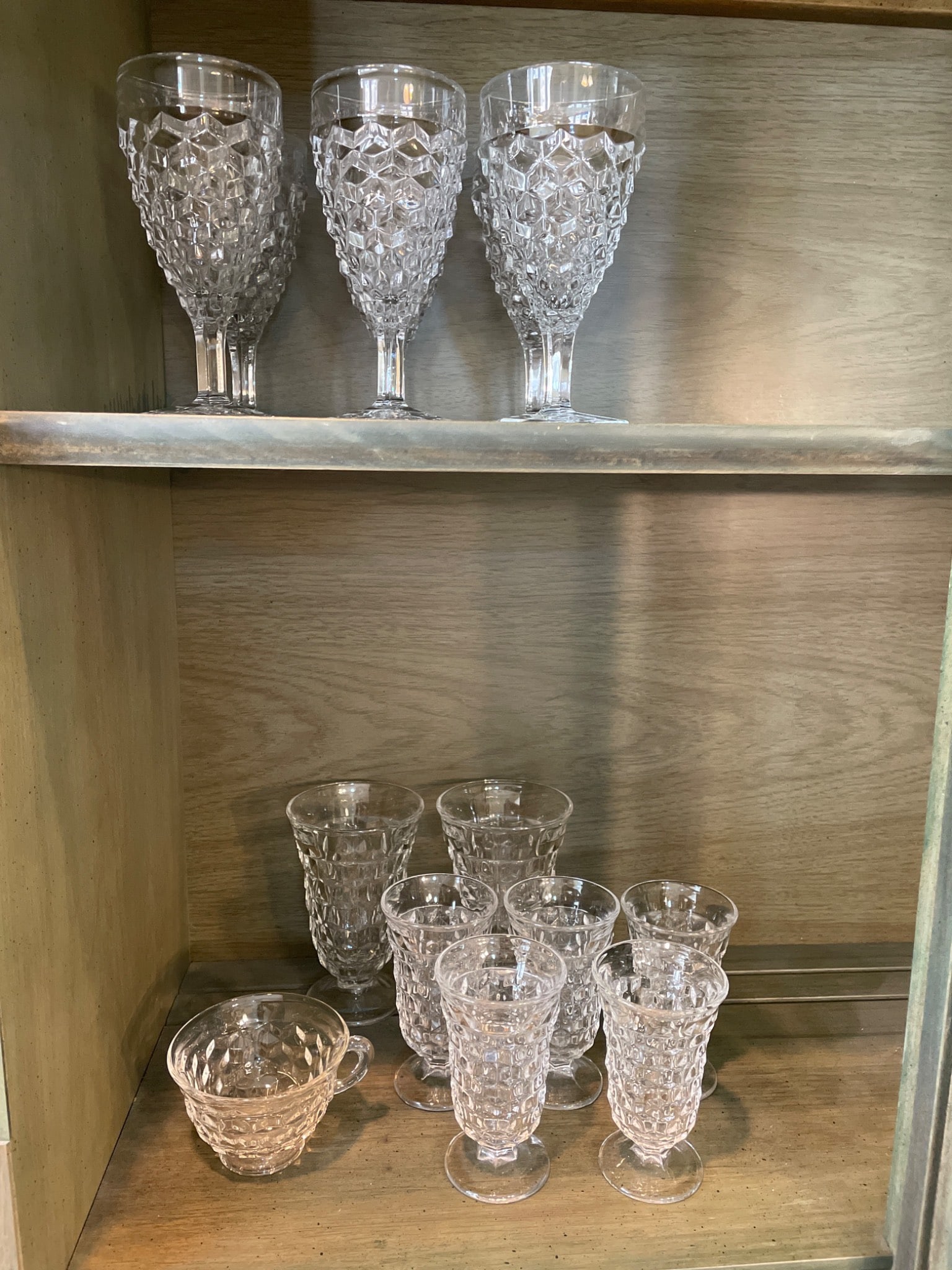 Crystal Cut Glasses with Pedestal Base, Mixed Sizes - 2