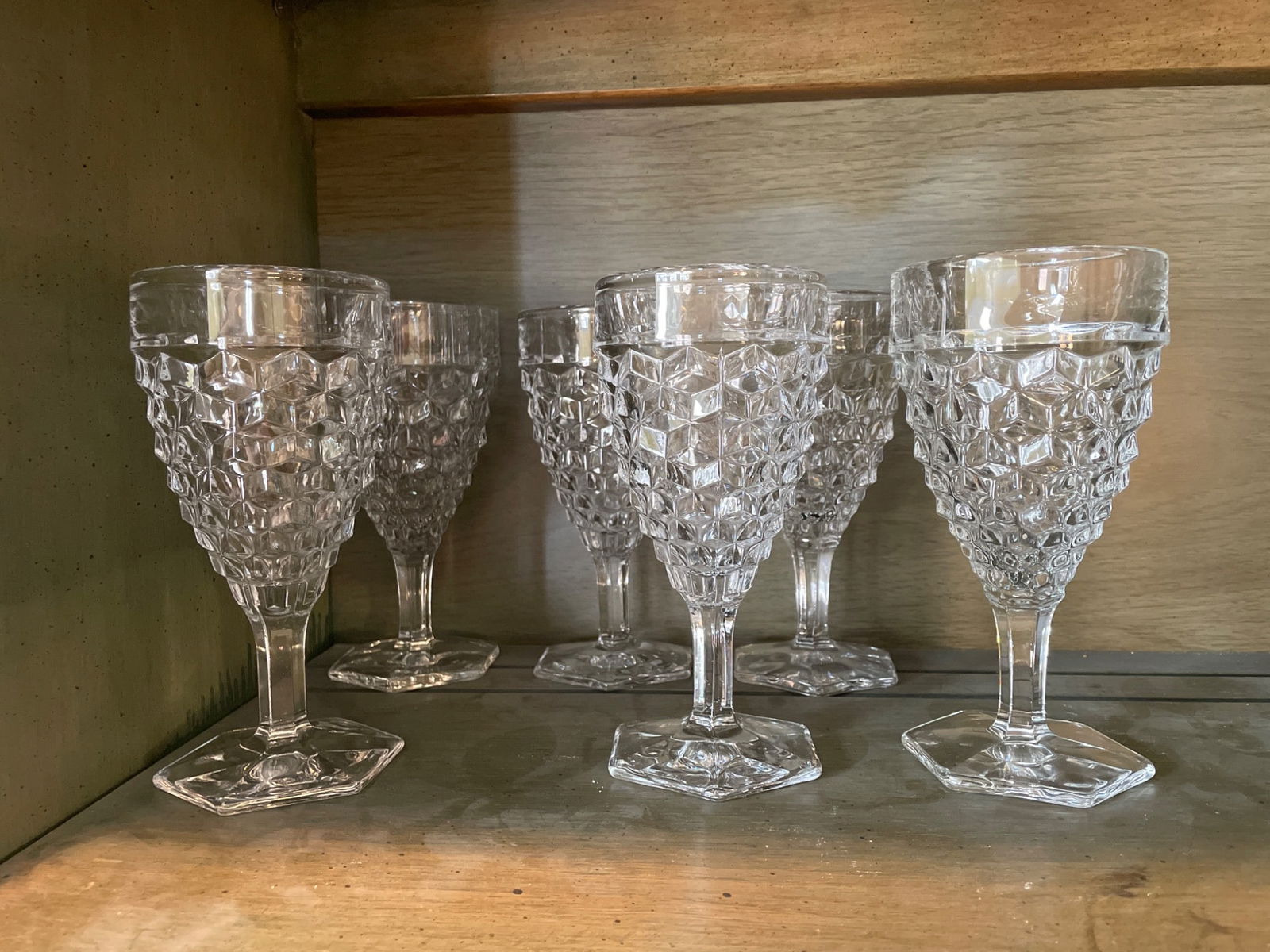 Crystal Cut Glasses with Pedestal Base, Mixed Sizes - 3