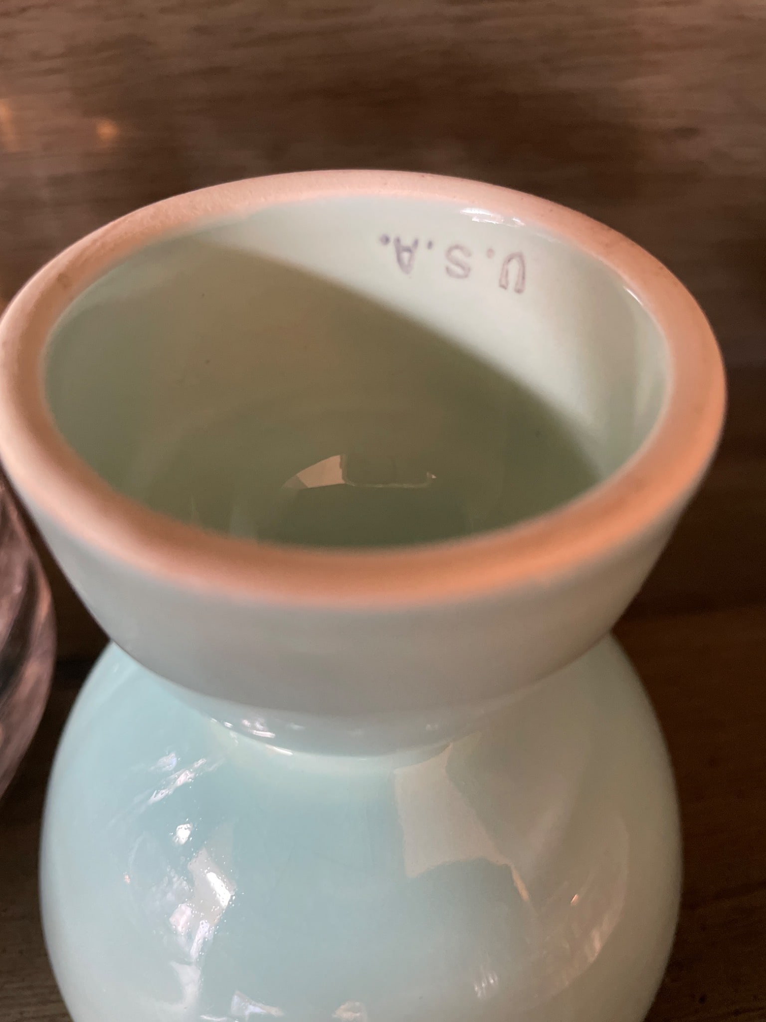 Glass and Ceramic Tableware Featuring Clear and Colored Pieces - 3