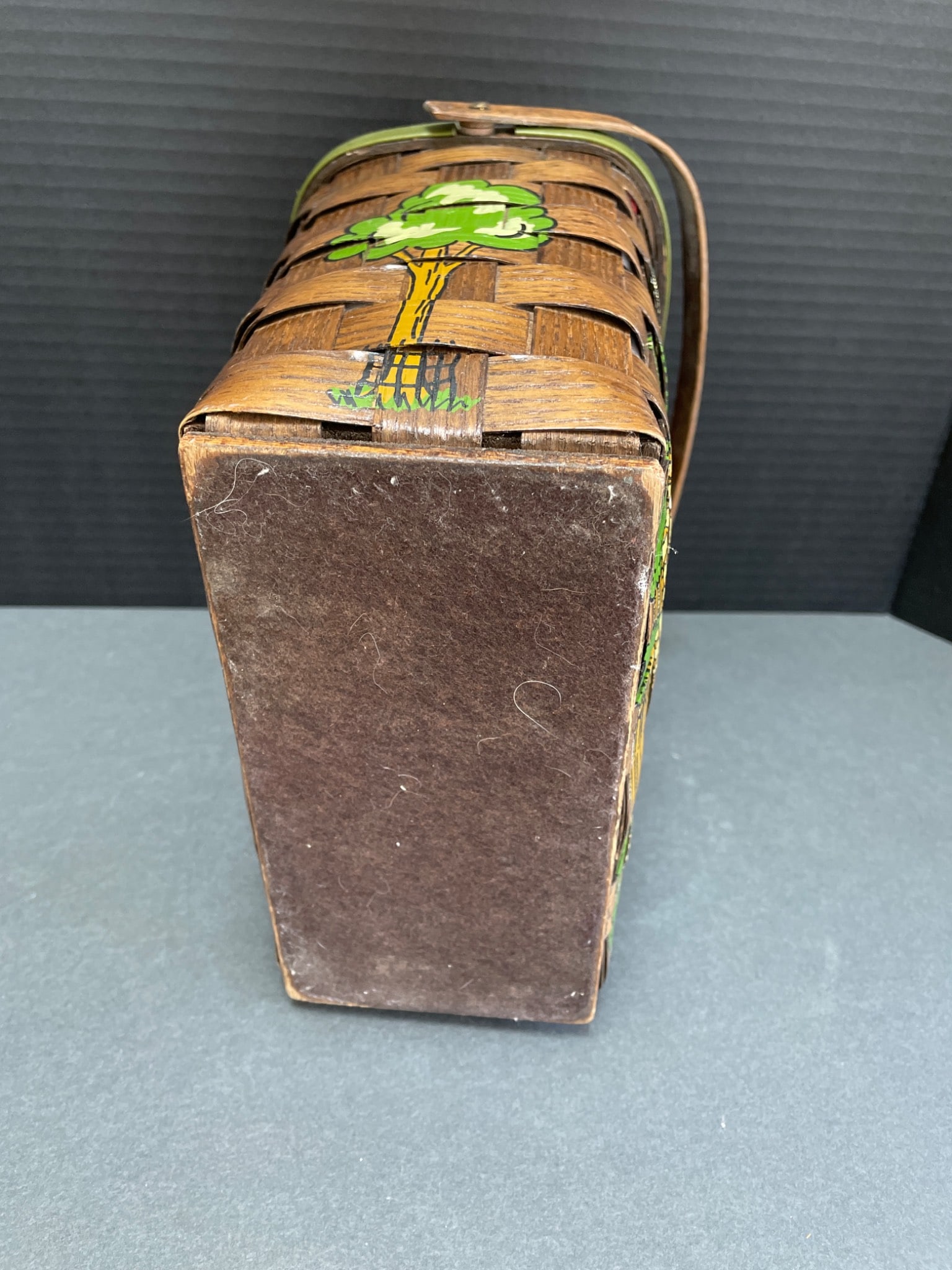 Rectangular Wooden Basket With Hinged Lid and Painted House Design - 7