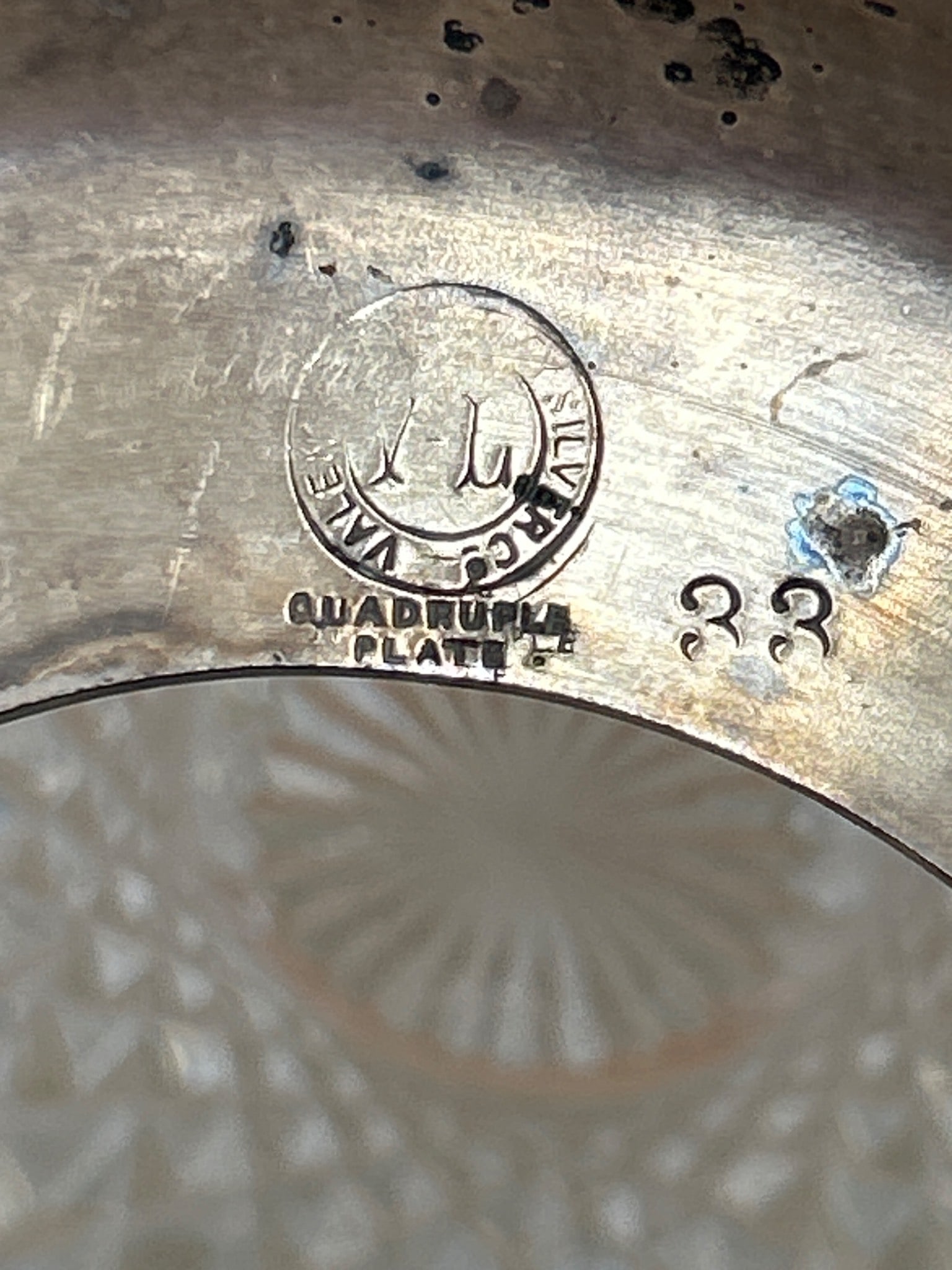 Glass And Silver-Plated Sugar Bowl With Lid, Marked 'LM Silver Co., Quadruple Plate, 33' - 6