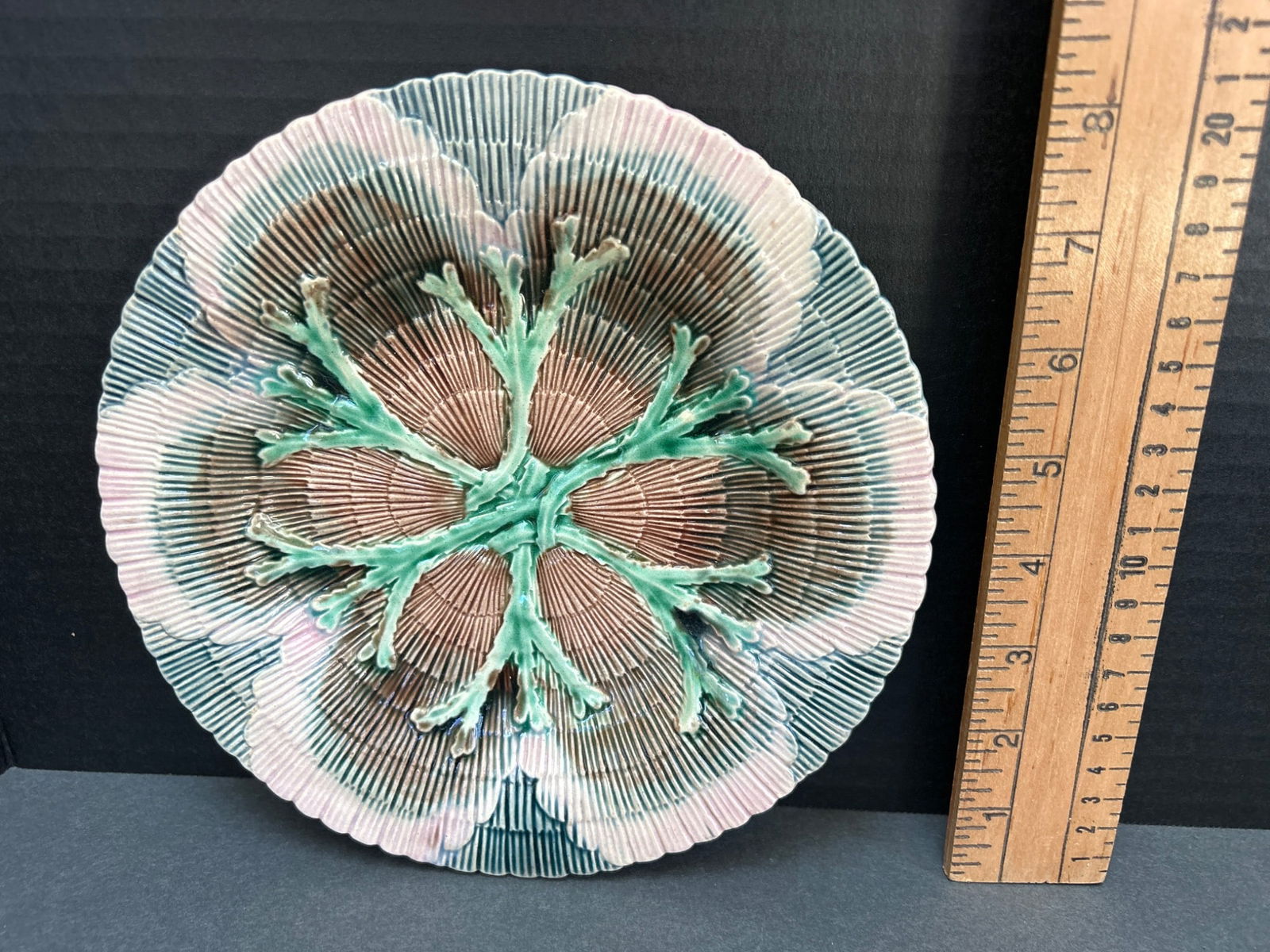Etruscan Majolica Plate With Floral Relief Motif - 2