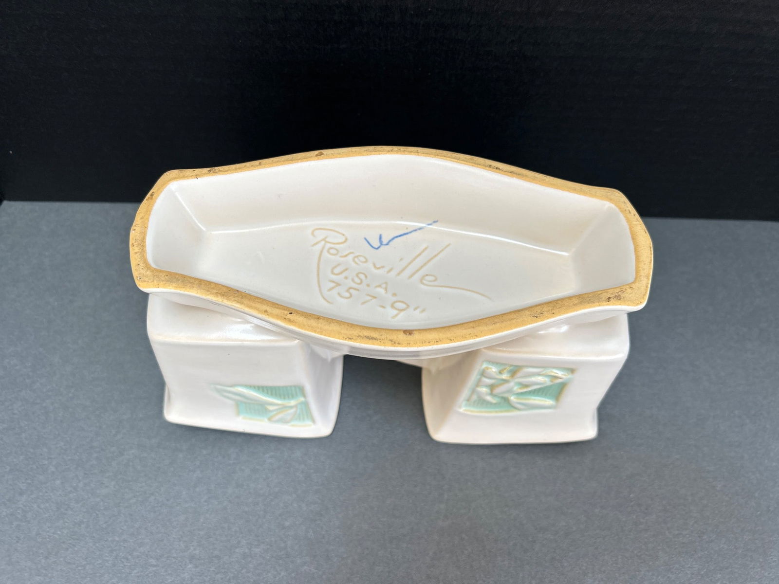 Roseville Pottery Model 757-9 Double Vase with Floral Motif - 7