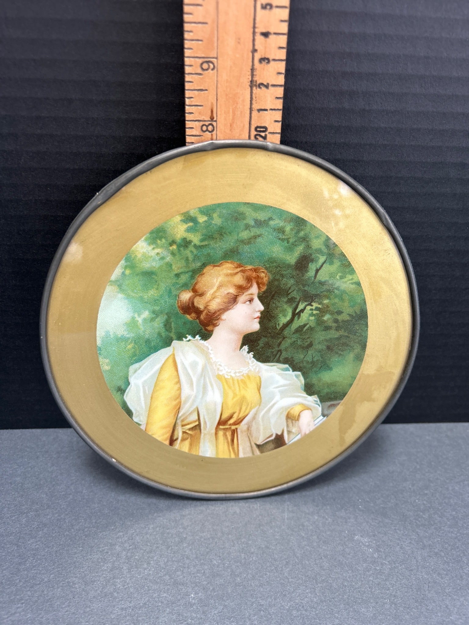Circular Porcelain Plaque With Hand-Painted Portrait - 2