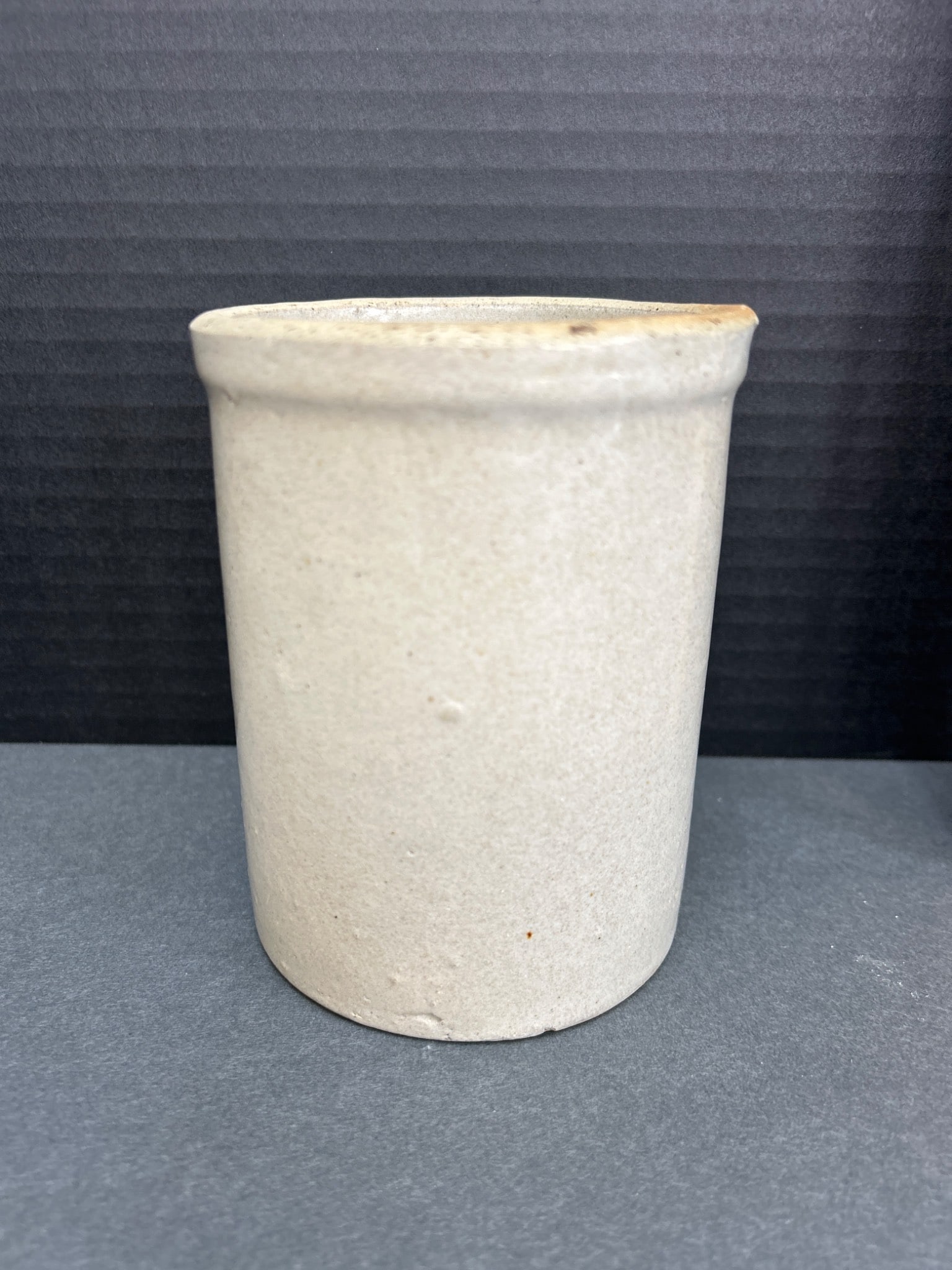 Stoneware Cylindrical Container With Unglazed Base and Neutral Glaze - 4