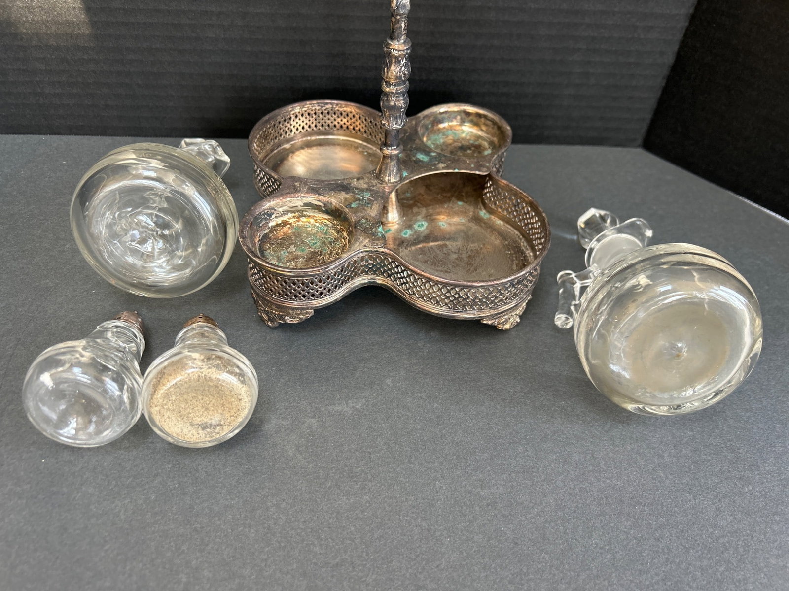 Silver-Plated Cruet Set with Cut Glass Bottles and Victorian Style Frame - 6