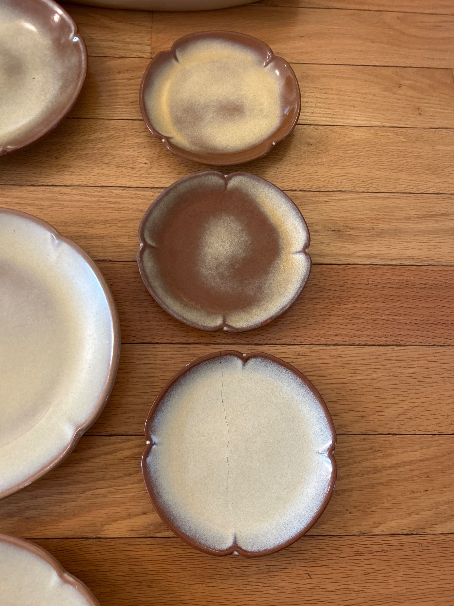 Ceramic and Stoneware Dinnerware Pieces in Tan and Brown Tones - 4