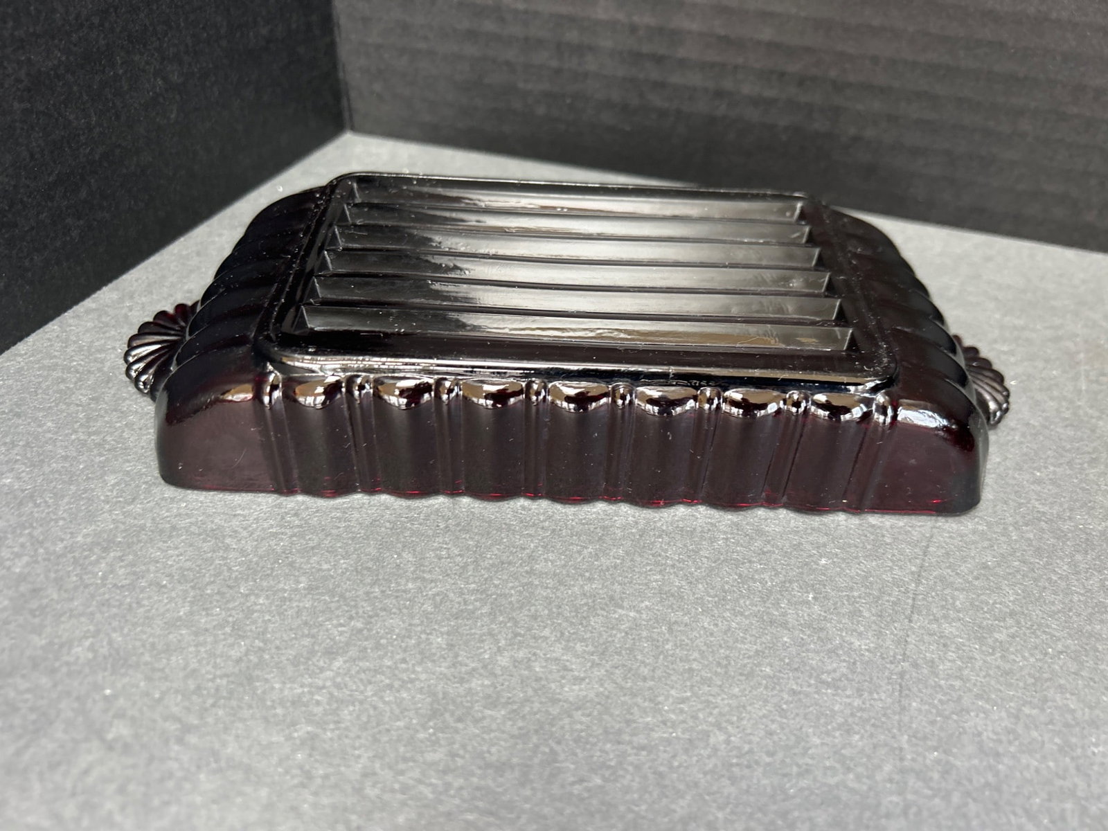 2 Red Glassware Pieces: Square Bowl and Rectangular Dish - 7