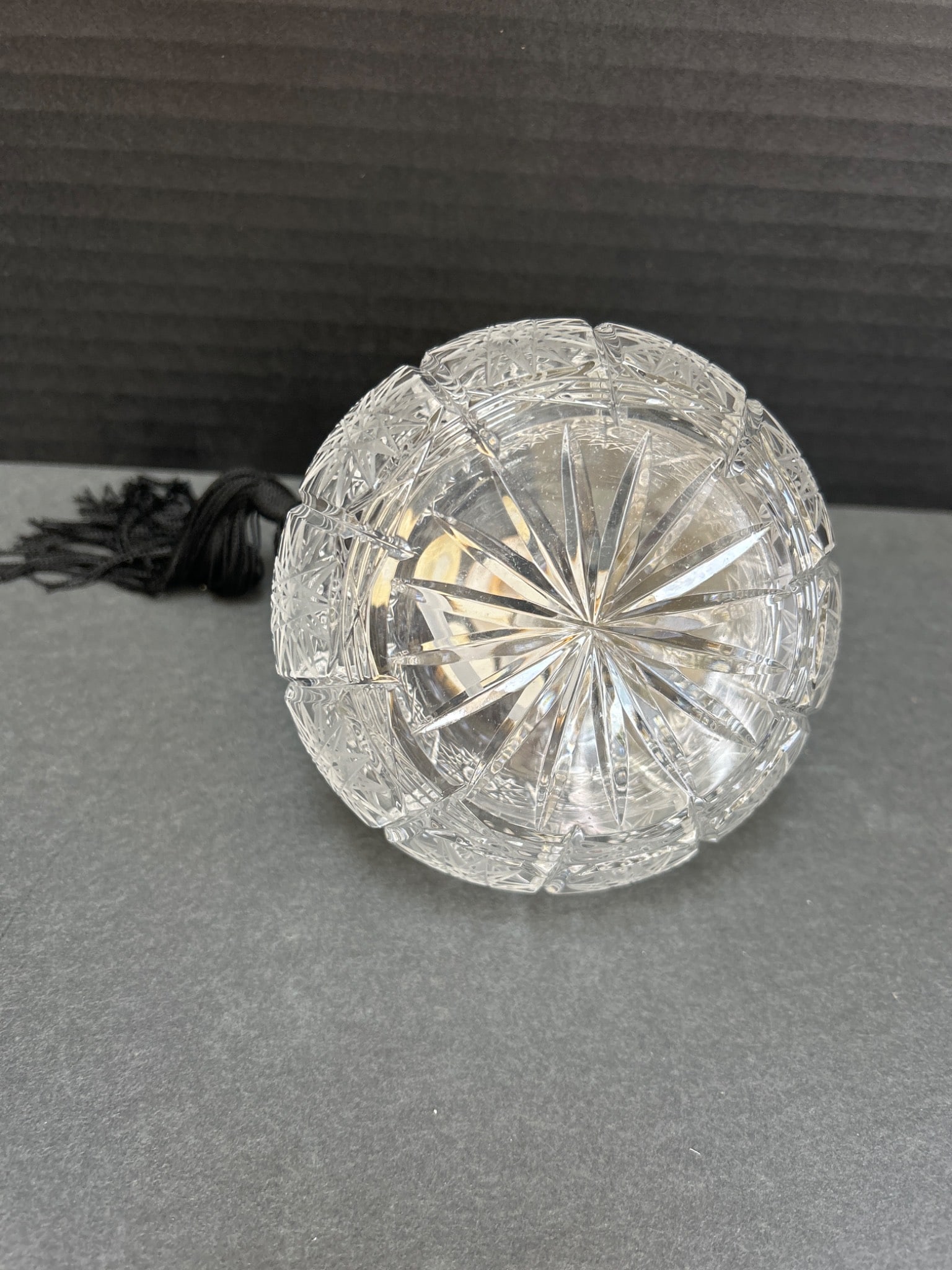 Bohemian Lead Crystal Glass Perfume Atomizer with Tassel - ROSSI, Czech Republic - 4