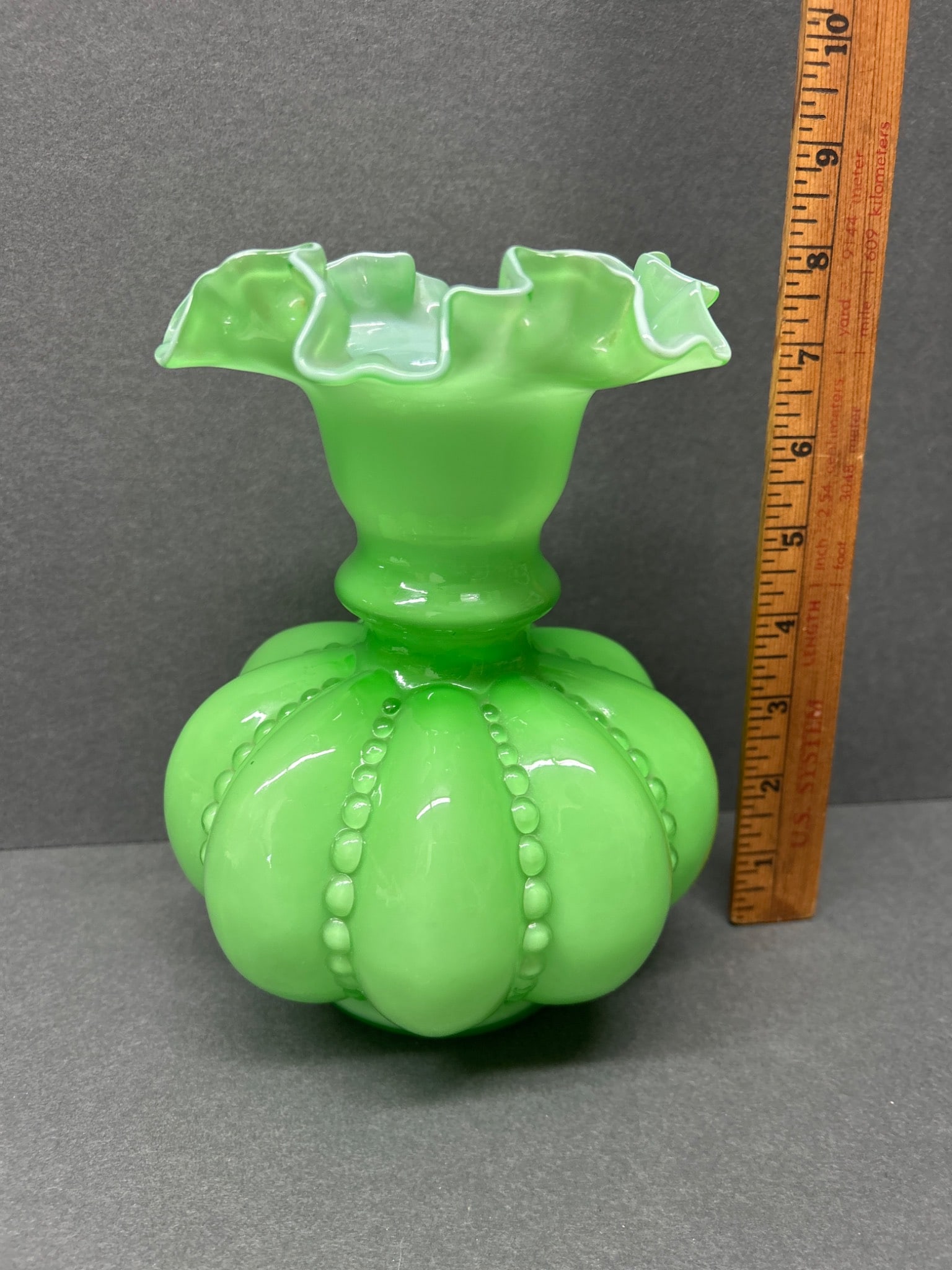 Green Ruffled Glass Vase With Beaded Design - 4